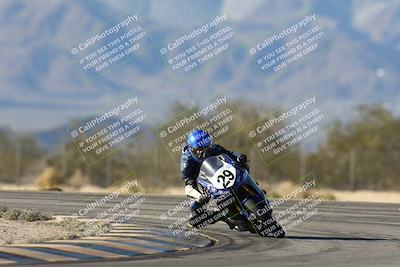 media/Dec-07-2025-CVMA (Sun) [[3e7d2de5dc]]/Race 12- Formula 40 MW and LW/